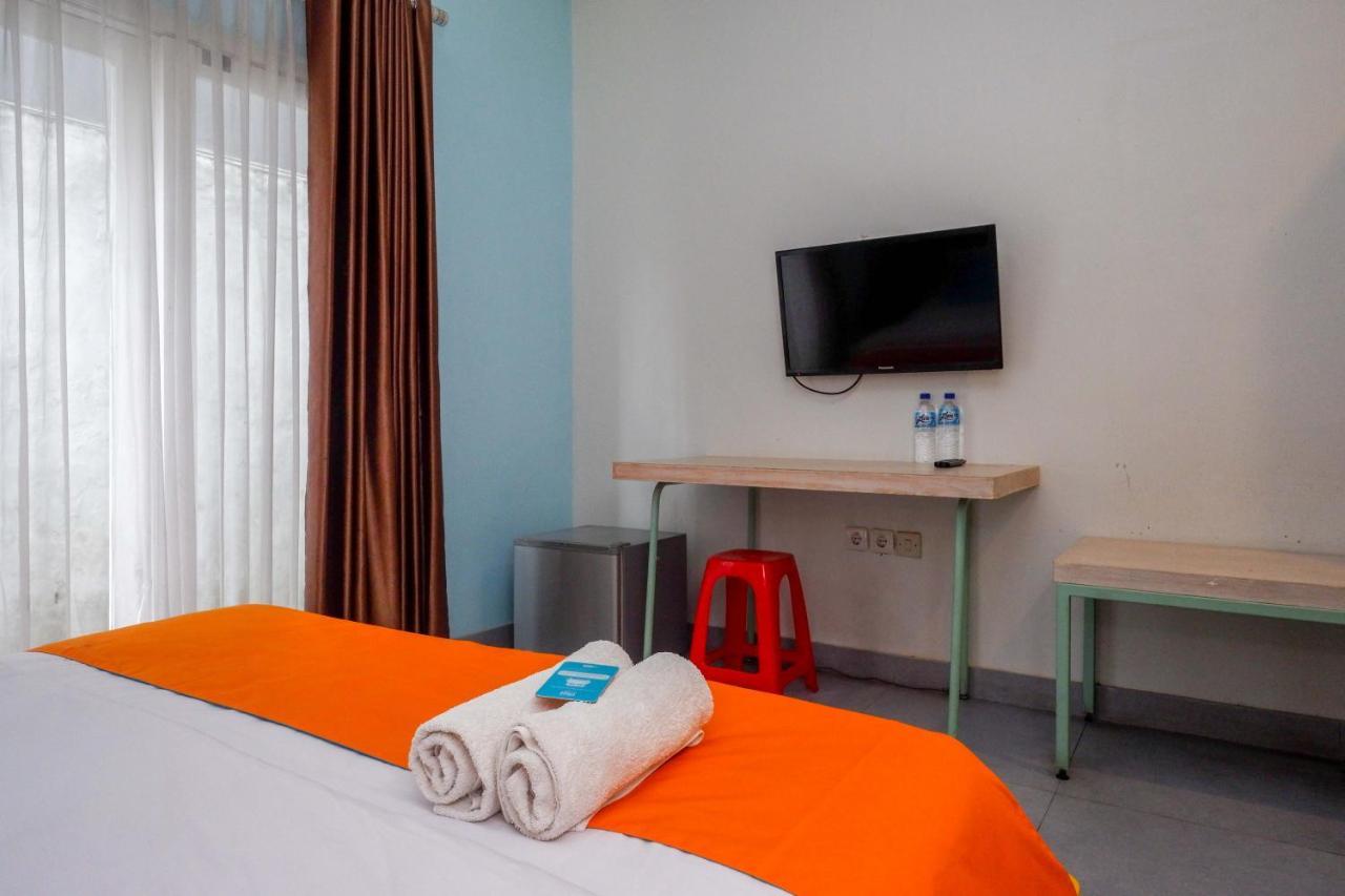 Jarakan Sans Hotel Absari Yogyakarta מראה חיצוני תמונה